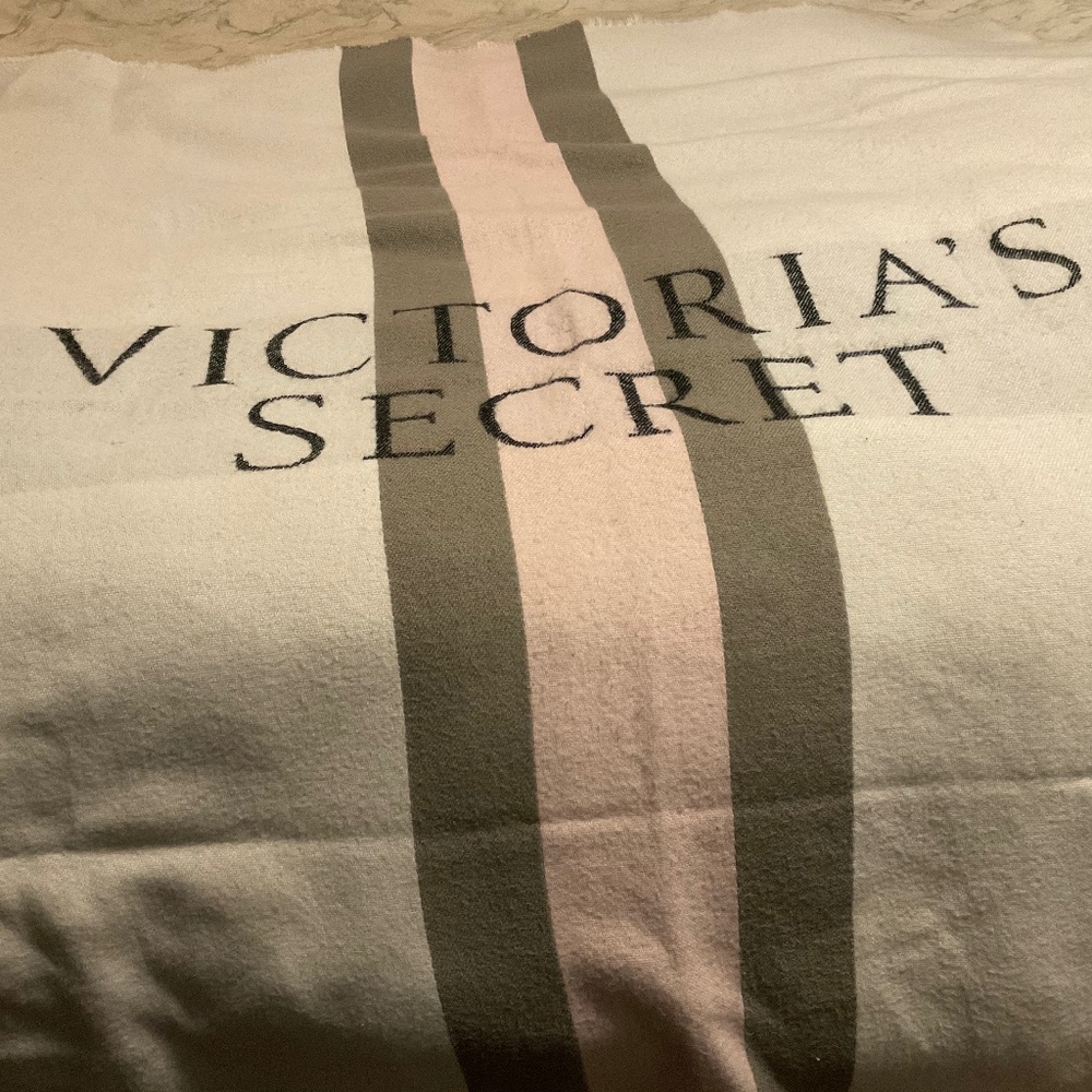 Victoria’s Secret Blanket Lightweight Throw Stripes Pink Black